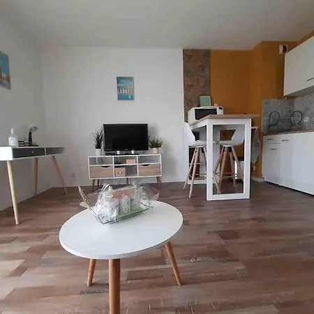 Apartman Laia, Type Scandinave, Parking La Rochelle